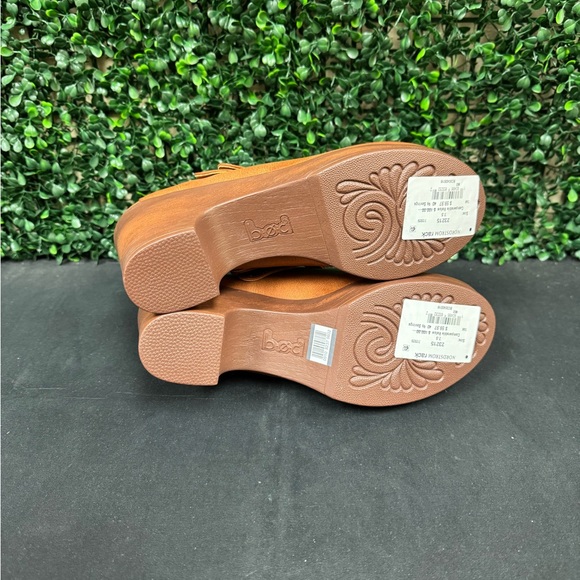 B O C By Born Liv Clog Heel - W7.5 - Picture 7 of 8